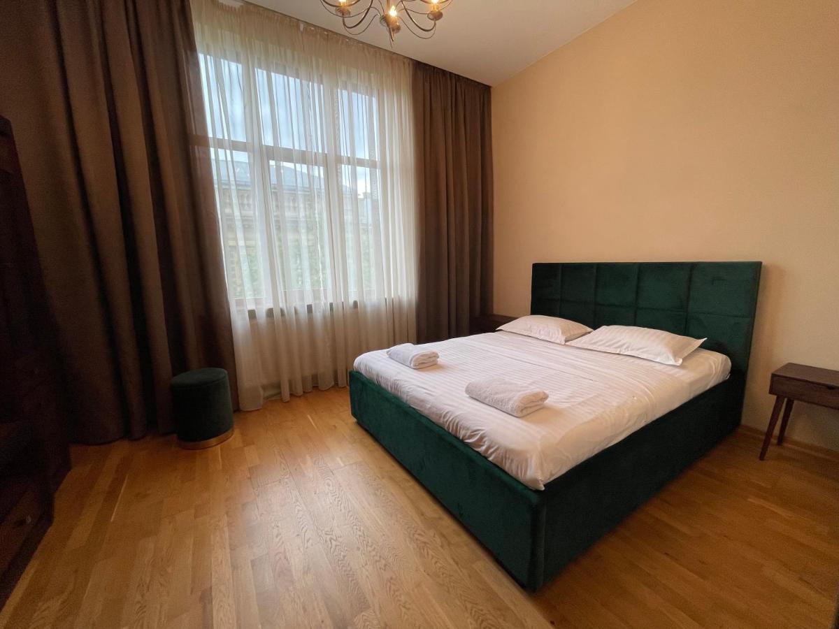 Avangard Qn Romana 26 Apart Lviv Exterior foto
