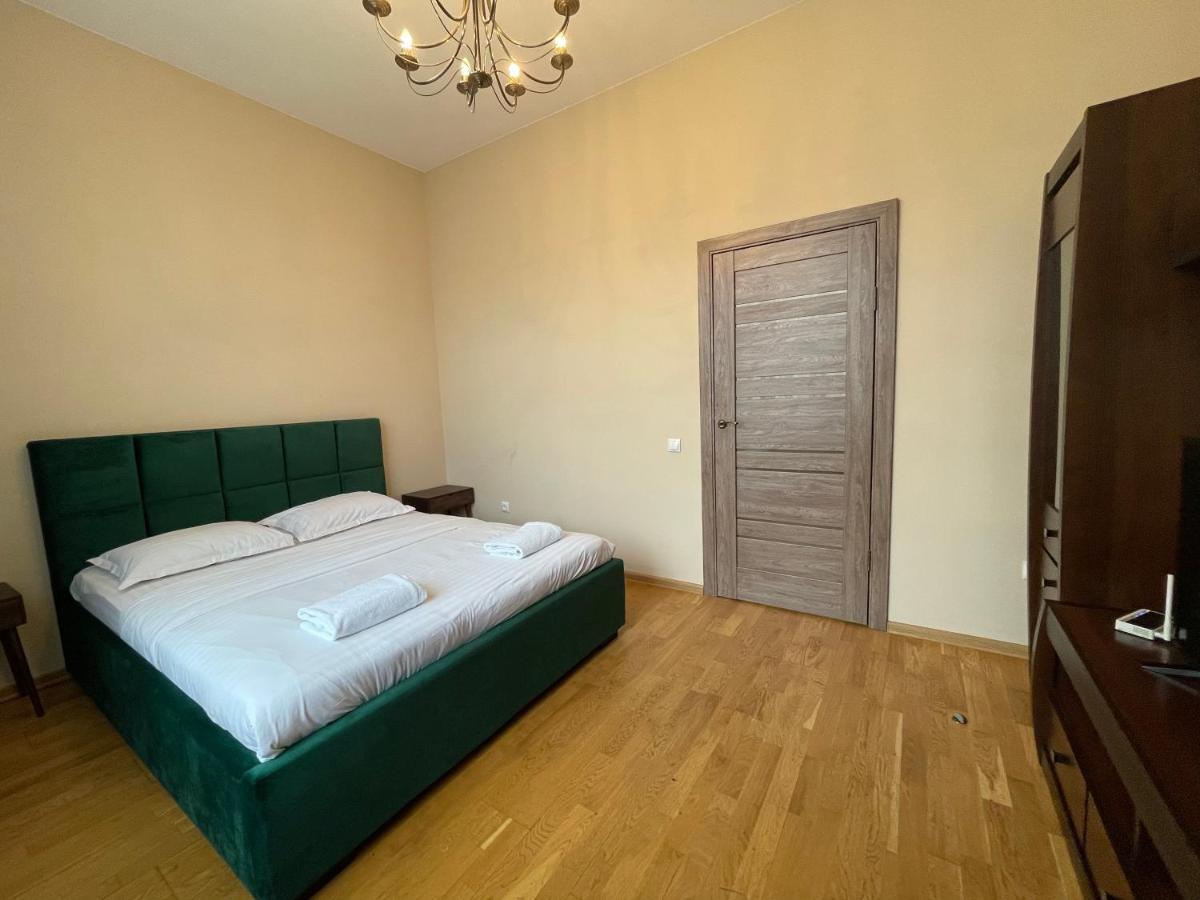 Avangard Qn Romana 26 Apart Lviv Exterior foto